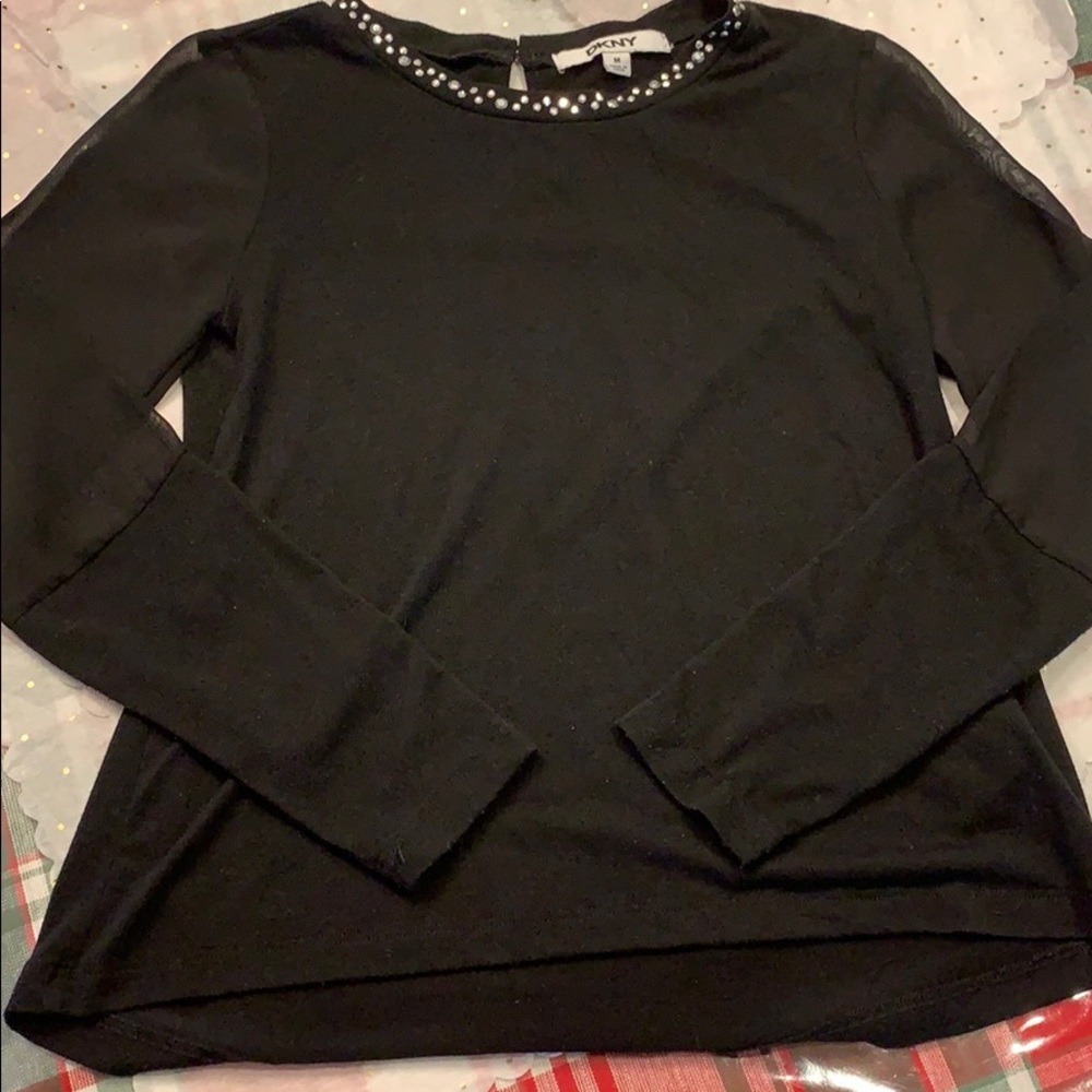 DKNY